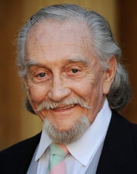 Roy Dotrice