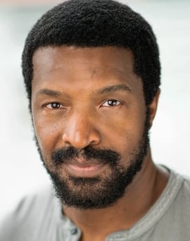 Roger Cross