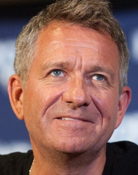 Sean Pertwee