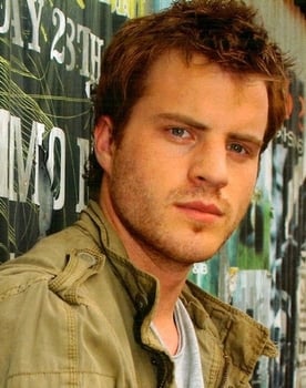 Robert Kazinsky