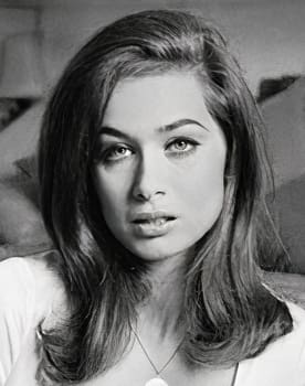 Valerie Leon