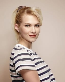 Claudia Lee