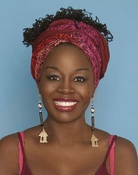 Akosua Busia