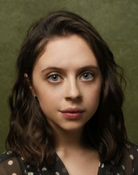 Bel Powley