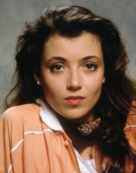 Mia Sara