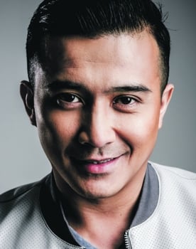 Aaron Aziz