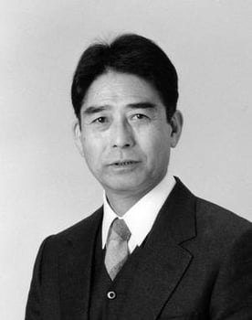 Tomo Suzuki