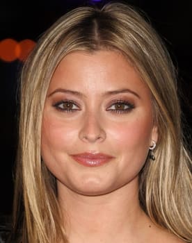 Holly Valance