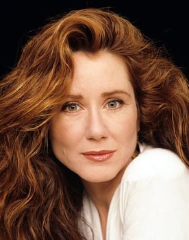 Mary McDonnell