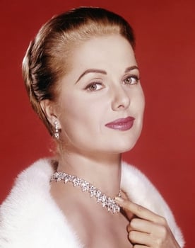 Martha Hyer