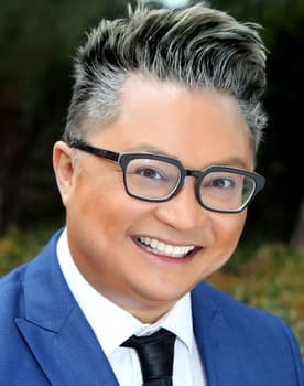 Alec Mapa