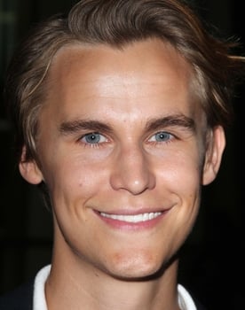 Rhys Wakefield