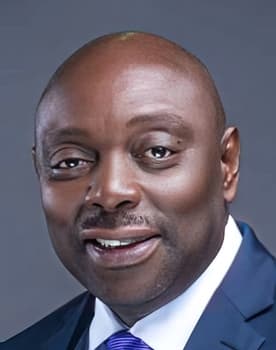 Segun Arinze