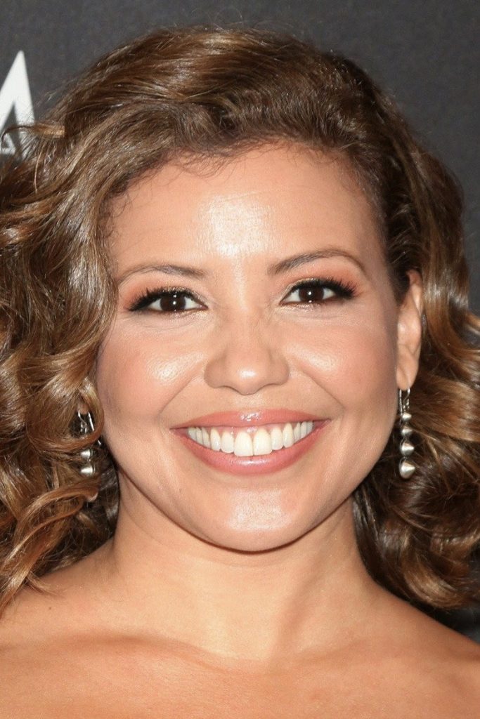 Justina Machado 1