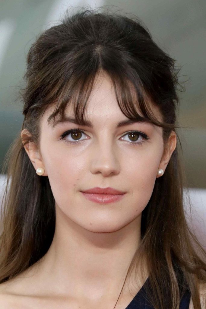 Ella Hunt 1
