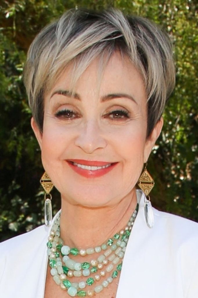 Annie Potts 1