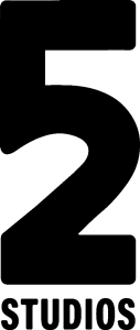 لوگوی استودیوهای ۵ و ۲