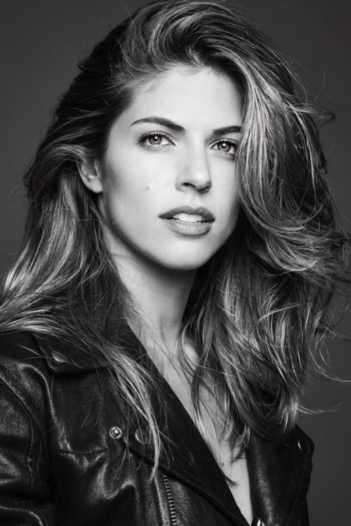 Stephanie Cayo 1