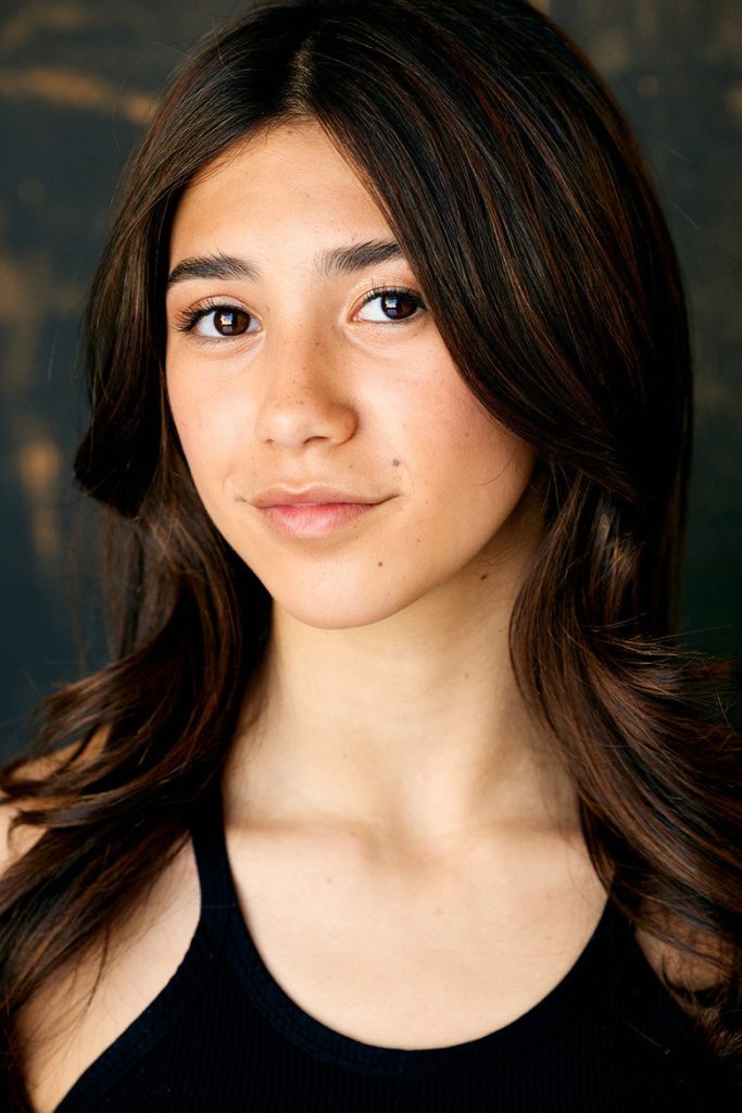 Scarlett Estevez 1