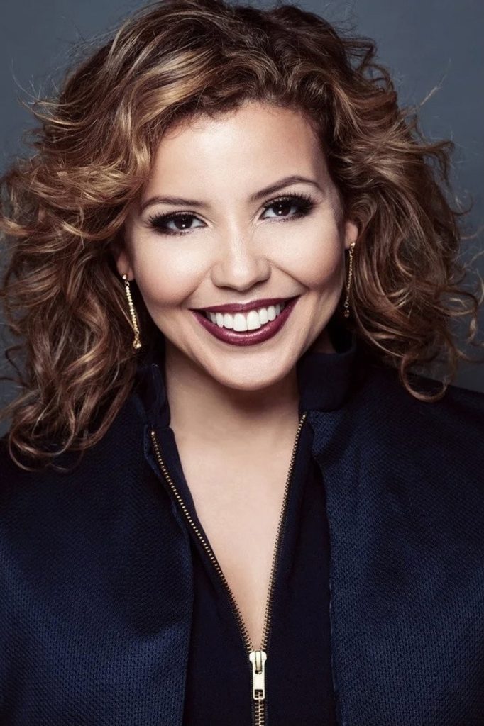 Justina Machado 2