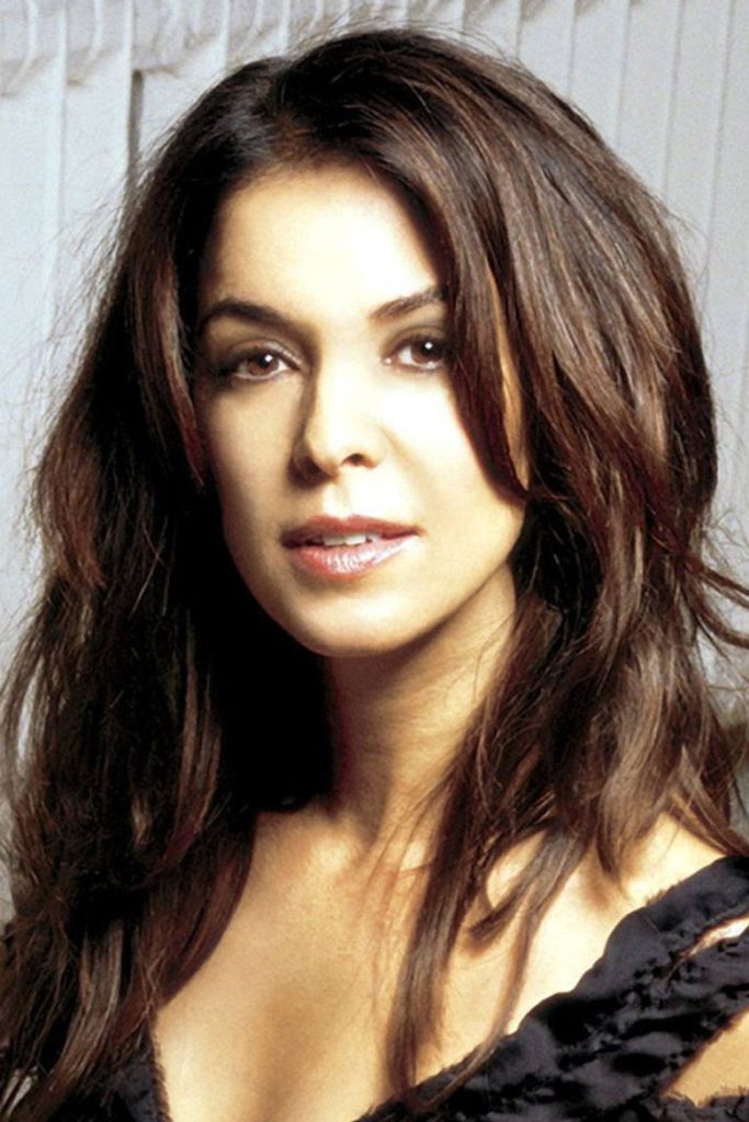 Annabella Sciorra 1